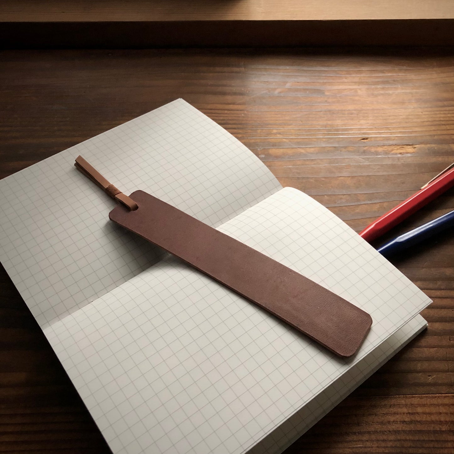Shell Bookmark【Horween】シェルコードバンの栞(しおり)