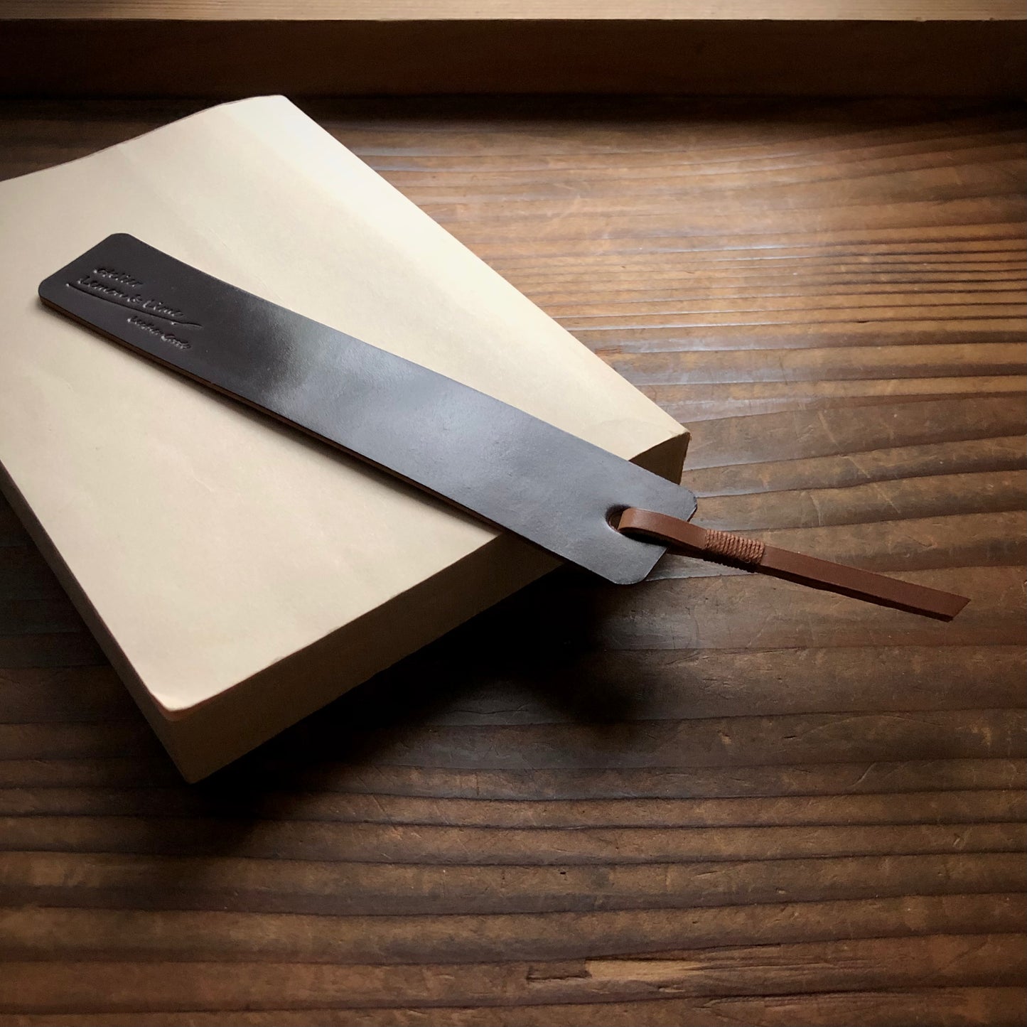 Shell Bookmark【Horween】シェルコードバンの栞(しおり)