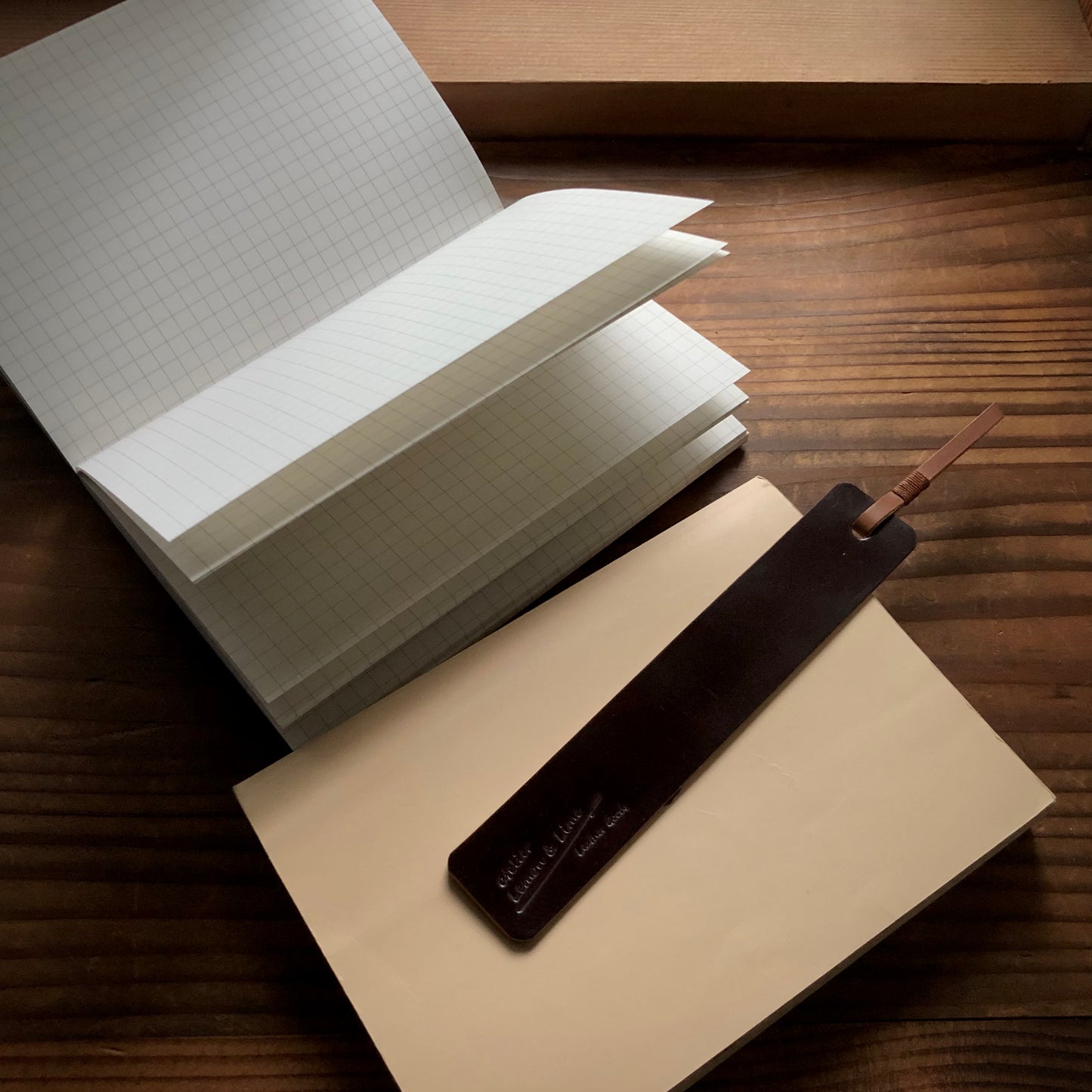 Shell Bookmark【Horween】シェルコードバンの栞(しおり)