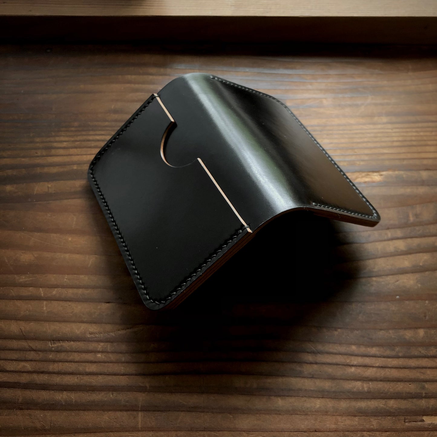 Shell Wallet / r12.5 / Bifold (3-pocket)【Horween】シェルコードバンのカードホルダー / r12.5 / Bifold (3-pocket)