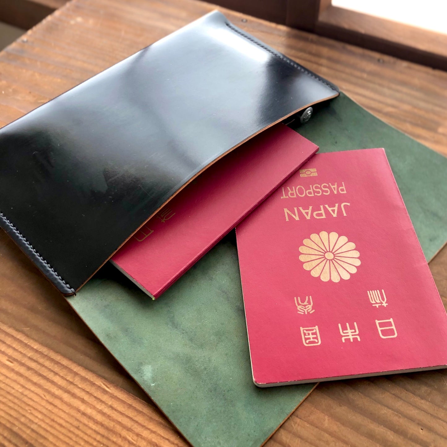 Shell Bag / Clutch (Small)【Horween】シェルコードバンのクラッチ (Sサイズ)