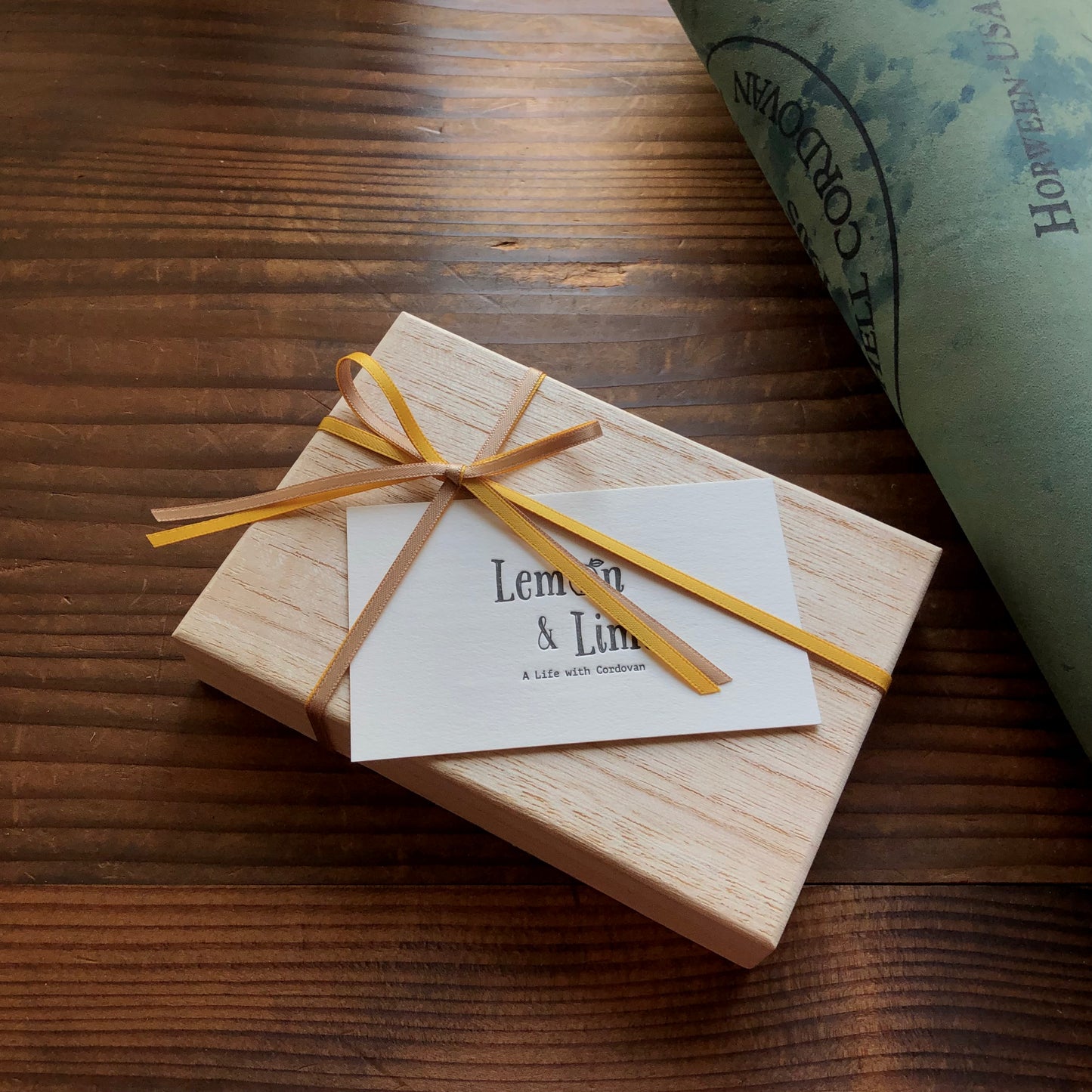 A Kiribako Gift Wrapping / 桐箱に入れたギフトラッピング