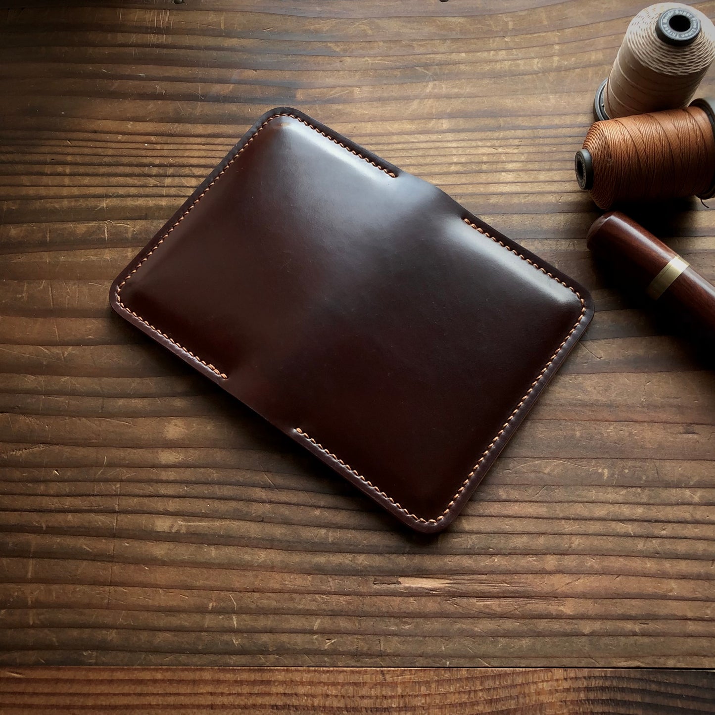 Shell Wallet / r12.5 / Bifold (2-pocket)【Horween】シェルコードバンのカードホルダー / r12.5 / Bifold (2-pocket)