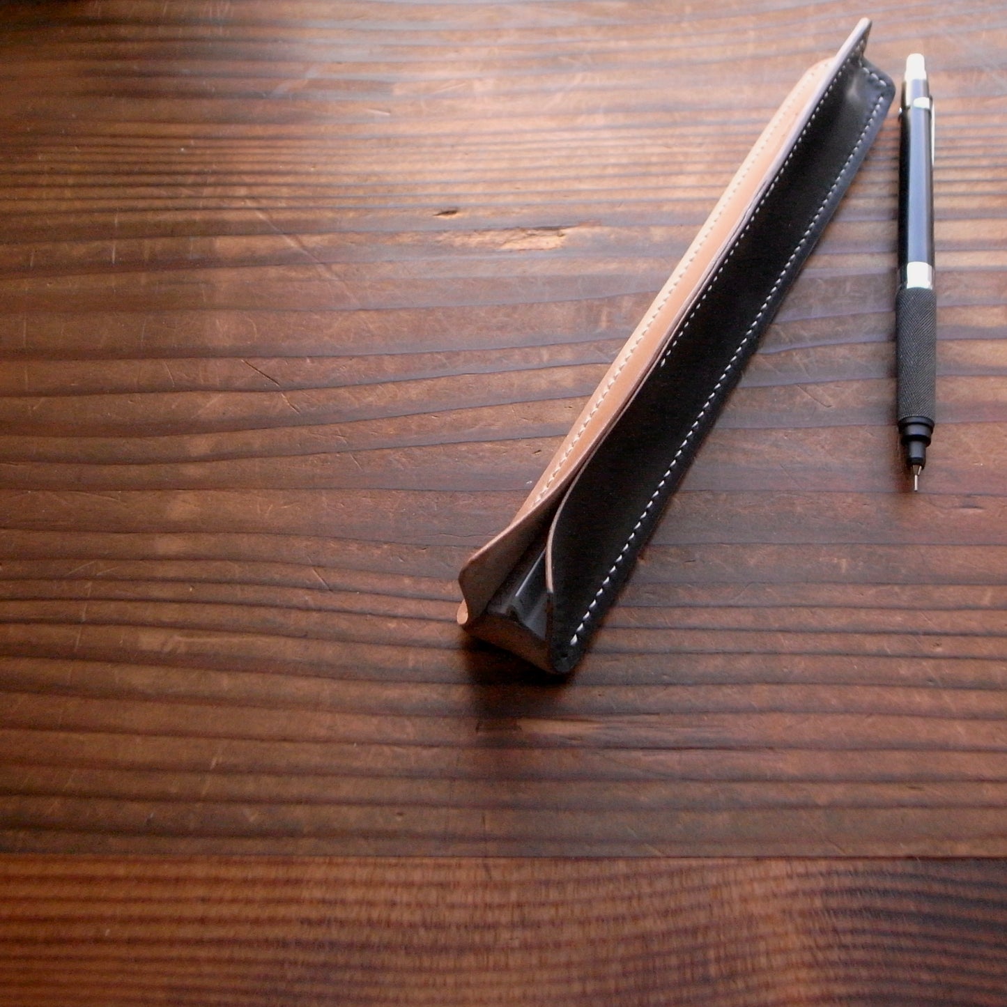 Shell Scale Ruler Sheath【Horween】シェルコードバンの三角スケール専用カバー
