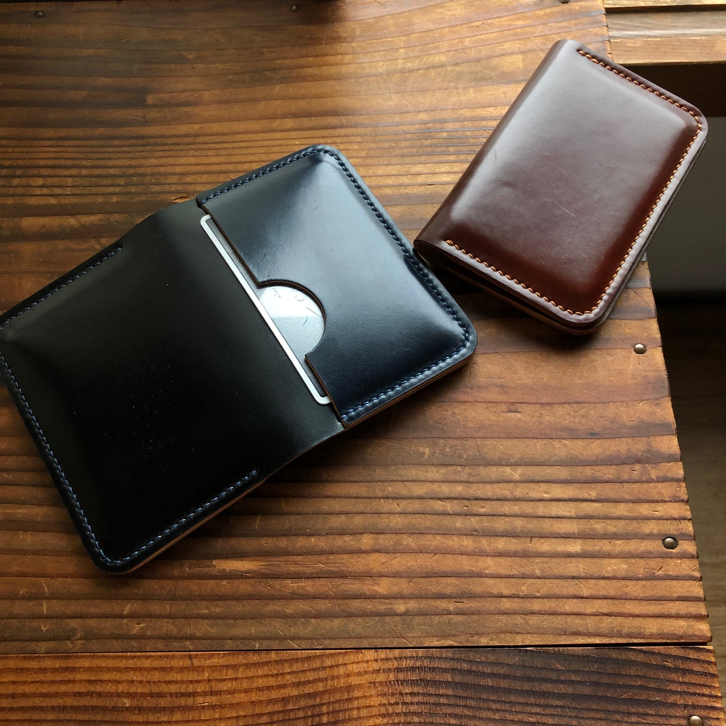 Shell Wallet / r12.5 / Bifold (3-pocket)【Horween】シェルコードバンのカードホルダー / r12.5 / Bifold (3-pocket)