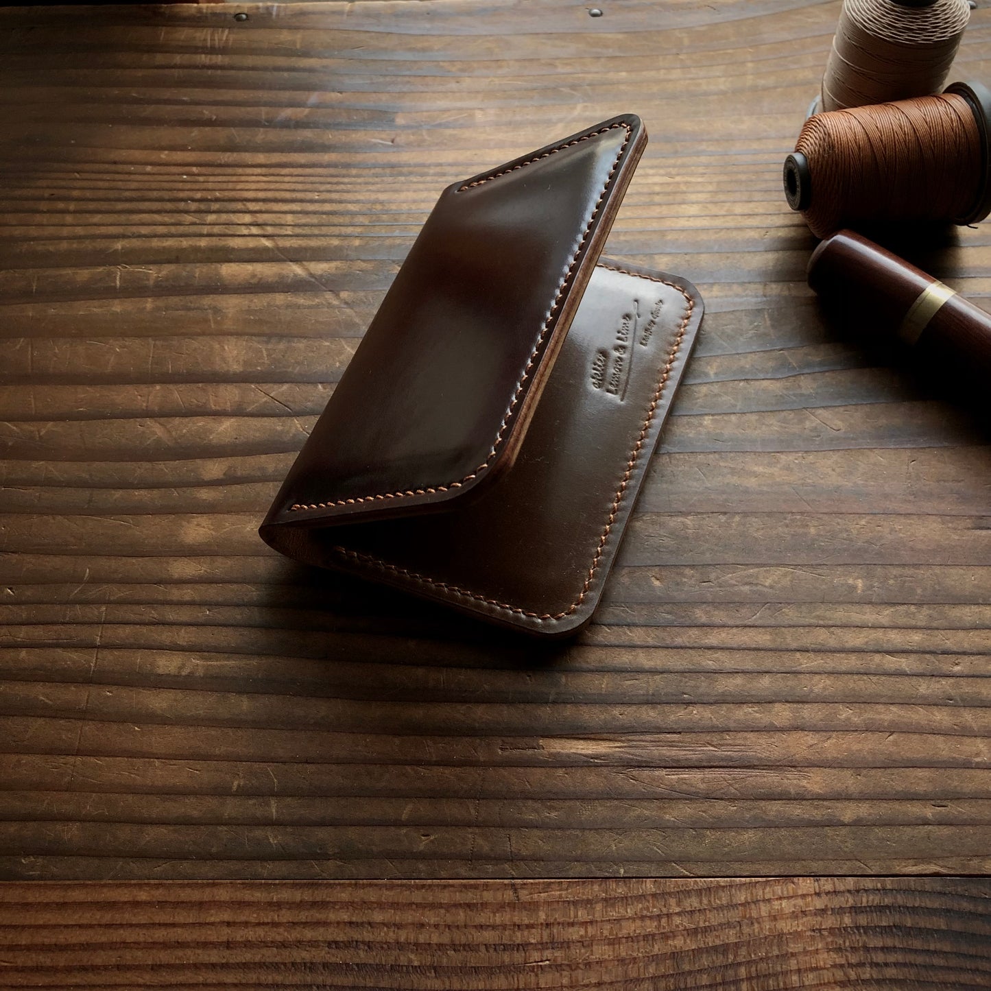 Shell Wallet / r12.5 / Bifold (2-pocket)【Horween】シェルコードバンのカードホルダー / r12.5 / Bifold (2-pocket)