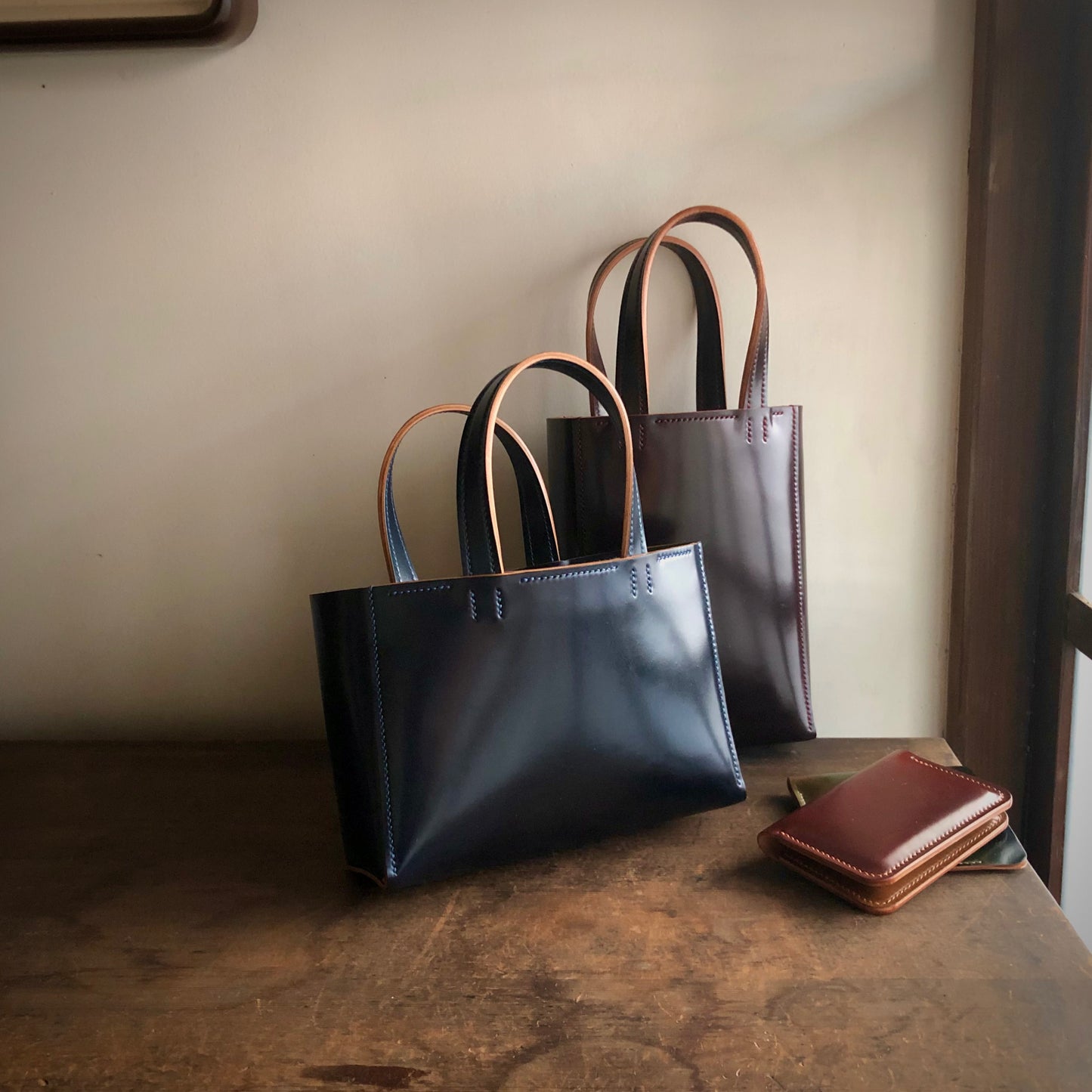 Shell Bag / Mini Tote (Vertical)【Horween】シェルコードバンのミニトートバッグ(たて型)