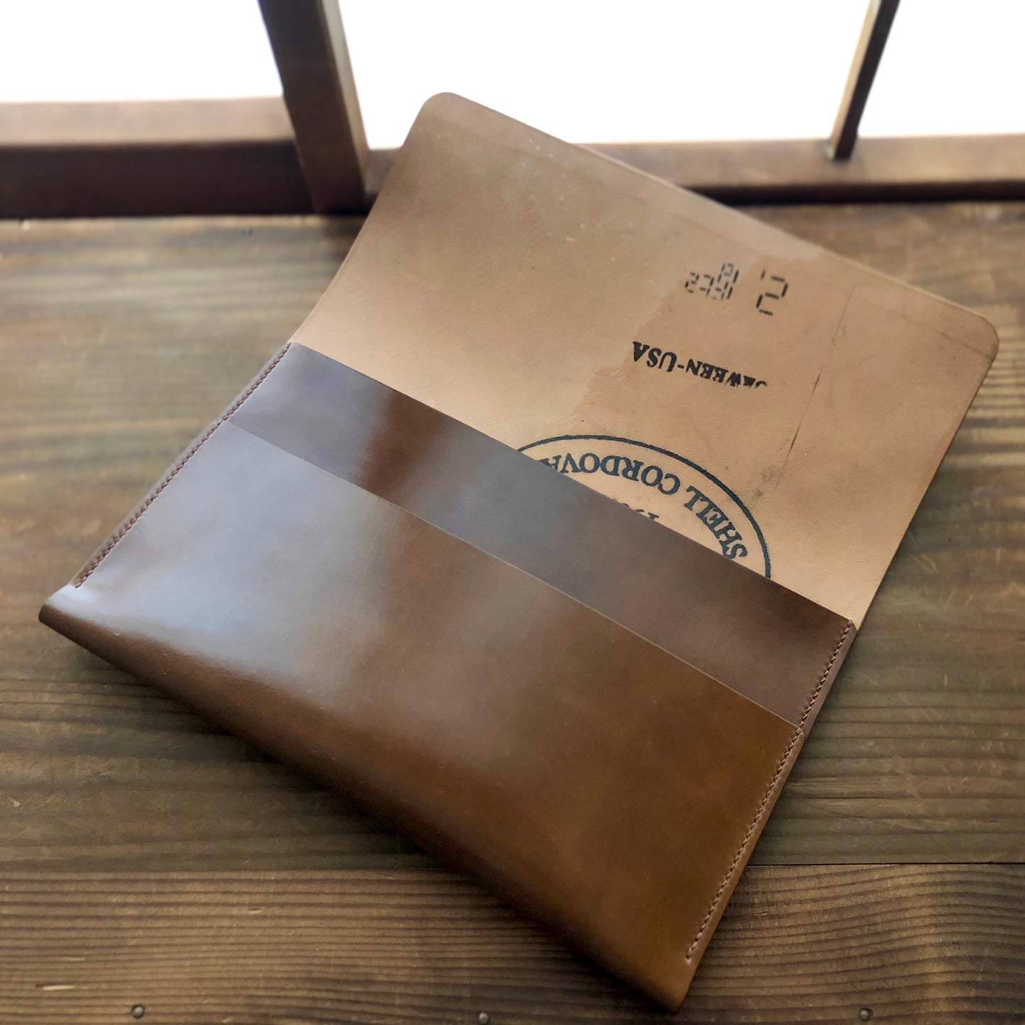 Shell Bag / Clutch (Medium)【Horween】シェルコードバンのクラッチ (Mサイズ)