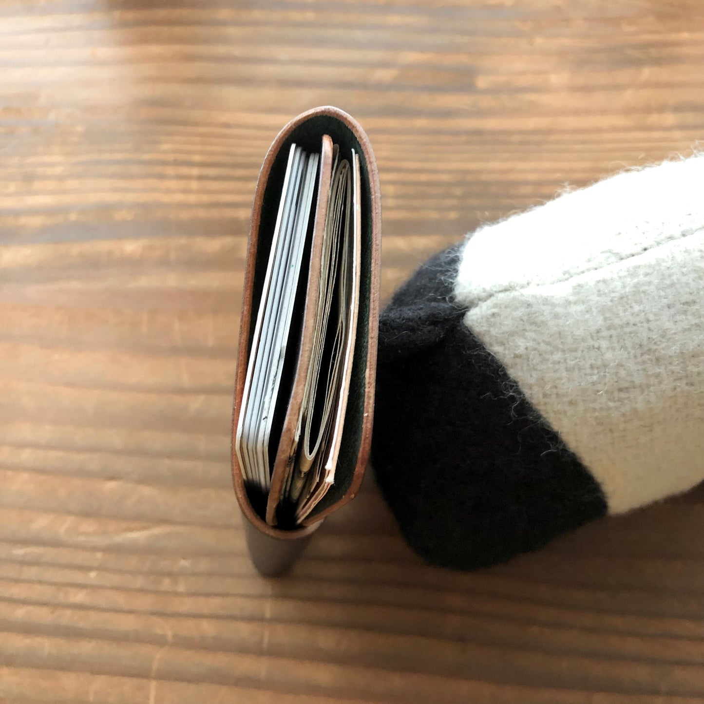 Shell Wallet / Vertical / Wrapper (2-pocket, Vertical)【Horween】シェルコードバンの縦型のカードホルダー Wrapper