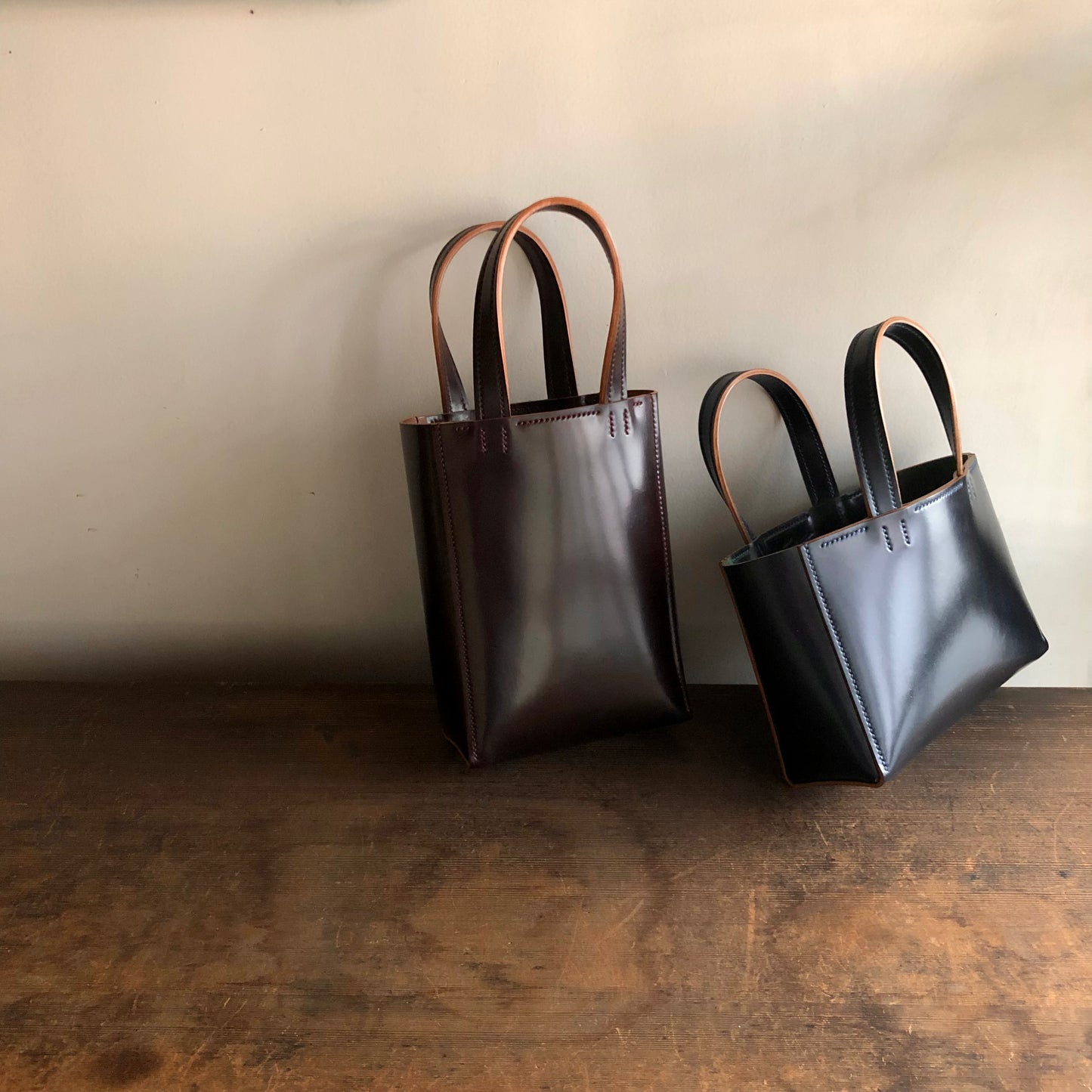 Shell Bag / Mini Tote (Vertical)【Horween】シェルコードバンのミニトートバッグ(たて型)