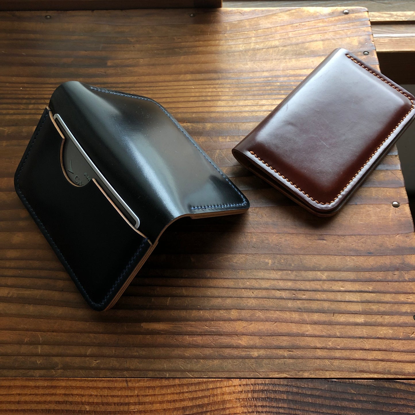 Shell Wallet / r12.5 / Bifold (3-pocket)【Horween】シェルコードバンのカードホルダー / r12.5 / Bifold (3-pocket)