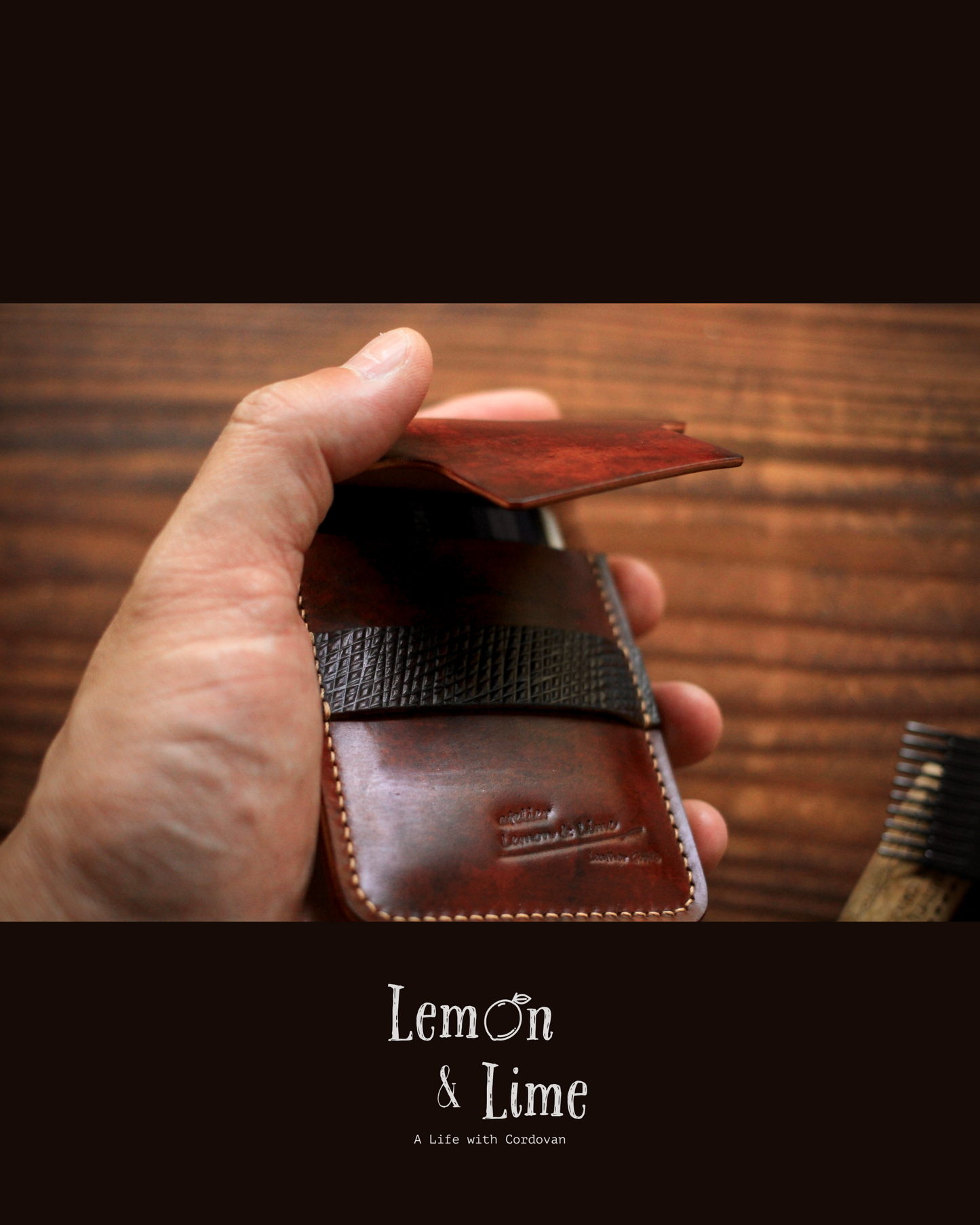 Shell Wallet / Vertical / Vertical Card Case w/ Flap (1-pocket)【Horween】シェルコードバンのフラップ付きの縦型カードケース