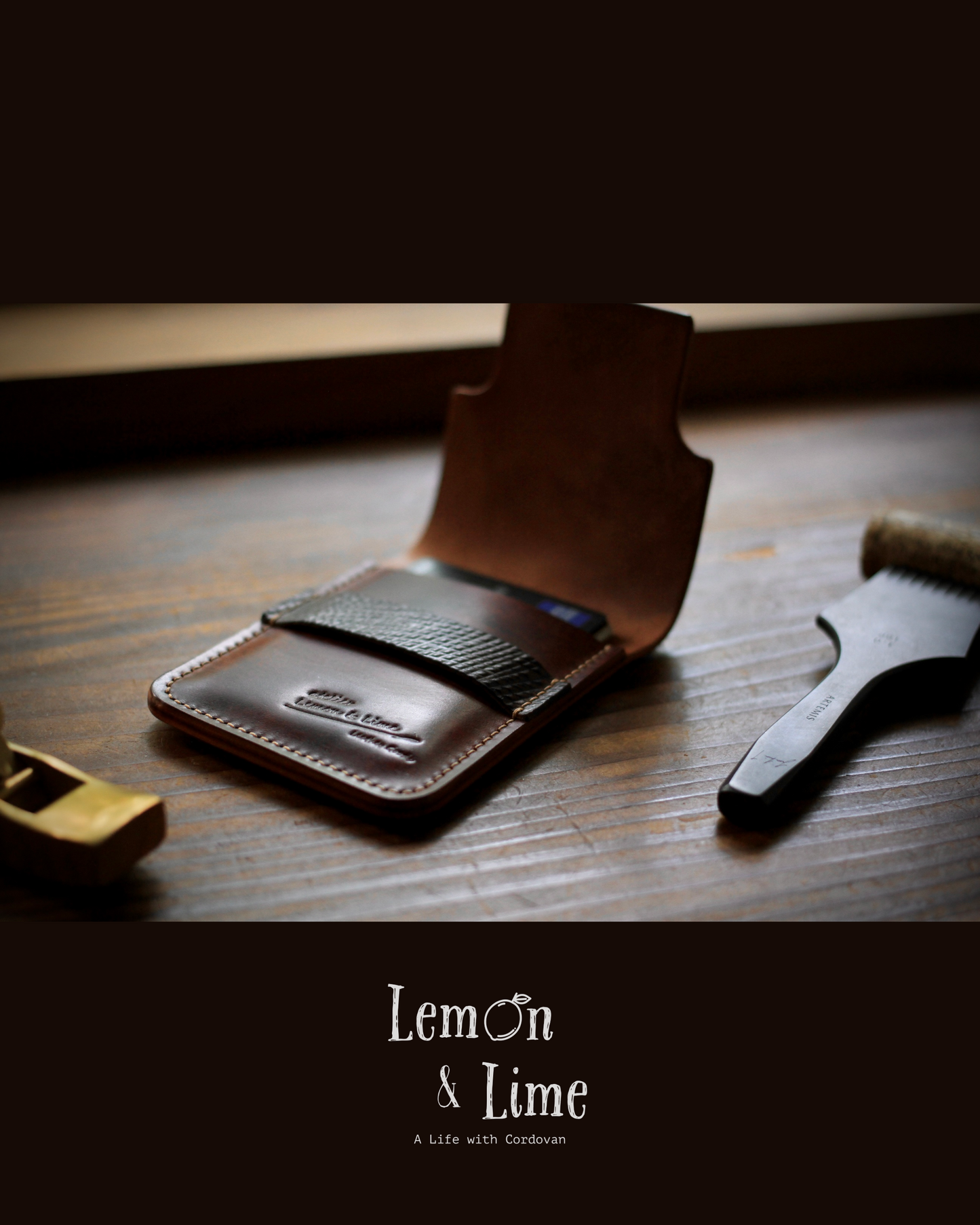 Shell Wallet / Vertical / Vertical Card Case w/ Flap (1-pocket)【Horween】シェルコードバンのフラップ付きの縦型カードケース