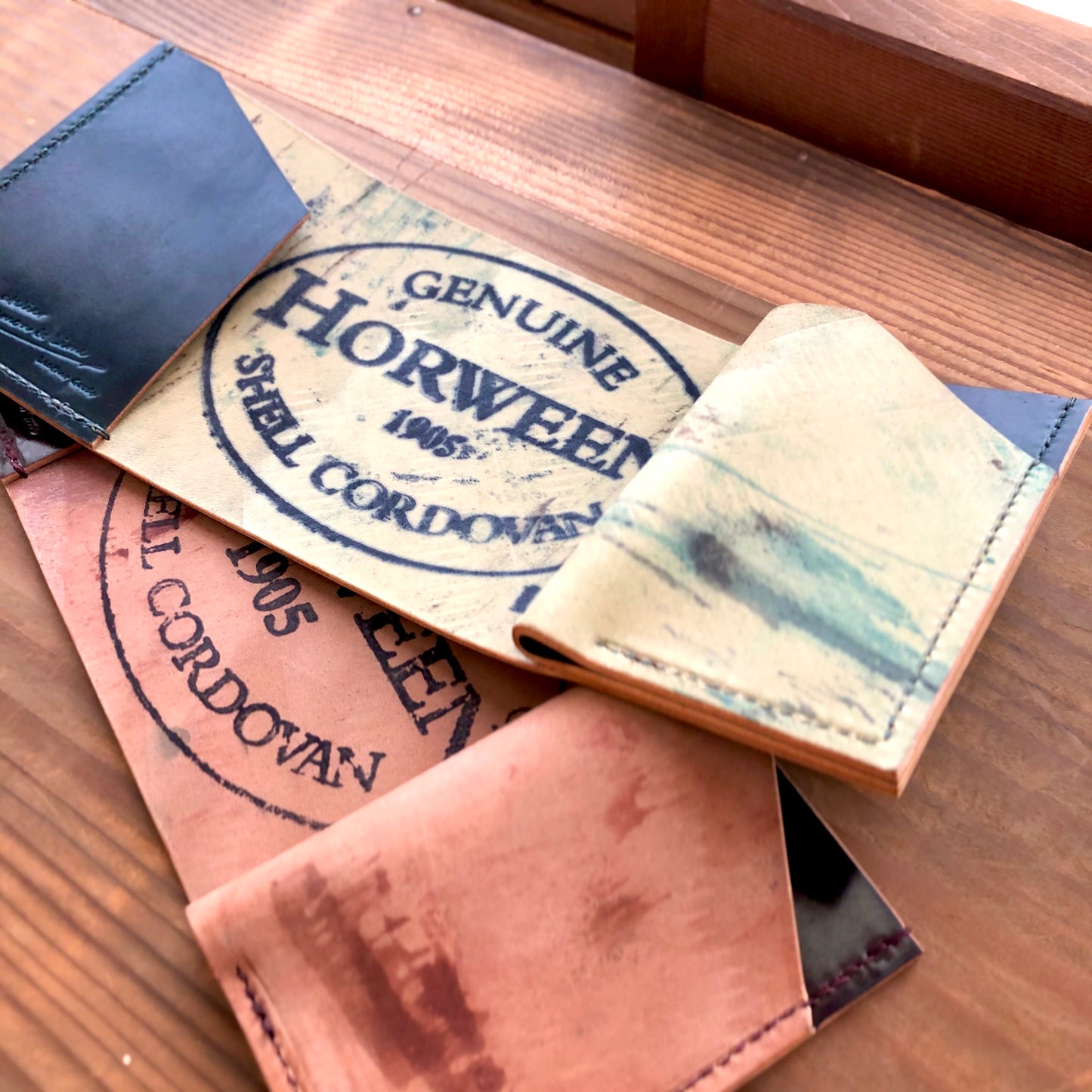 Shell Wallet (Palm-Sized / Trifold)【Horween】シェルコードバンの三折り財布